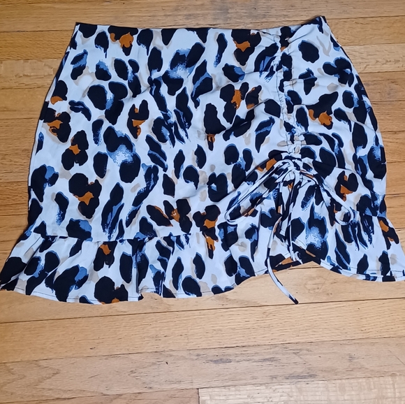 SHEIN Unity Leopard Print Ruched Drawstring Mini Skirt - Picture 2 of 16